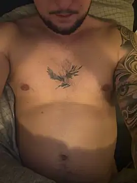 Snapshot of derallerechte001 chatting on February 2026 11:39:01 PM derallerechte001 online show from February 2026 11:39:01 PM