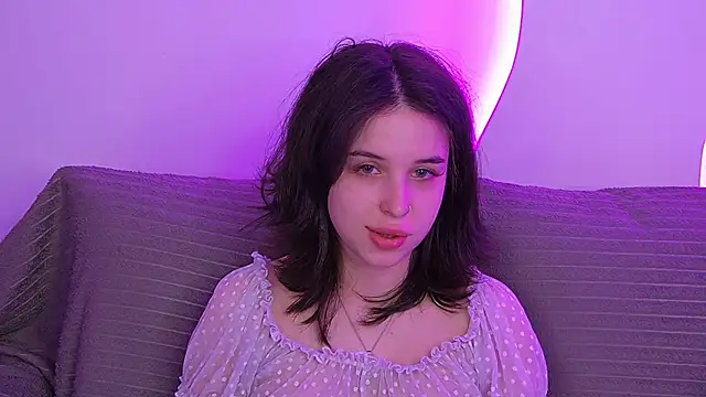 Snapshot of LanaLedger chatting on June 2026 11:02:01 AM LanaLedger online show from June 2026 11:02:01 AM
