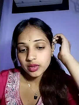 samayra1144 online show from February 2026 03:35:01 PM