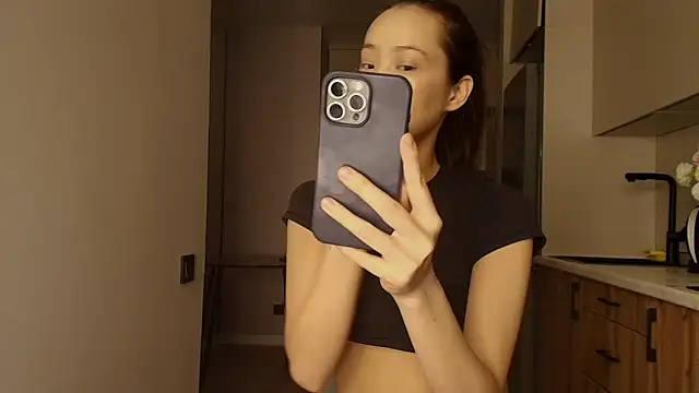 lilly sweeet online show from March 2026 04:31:01 AM