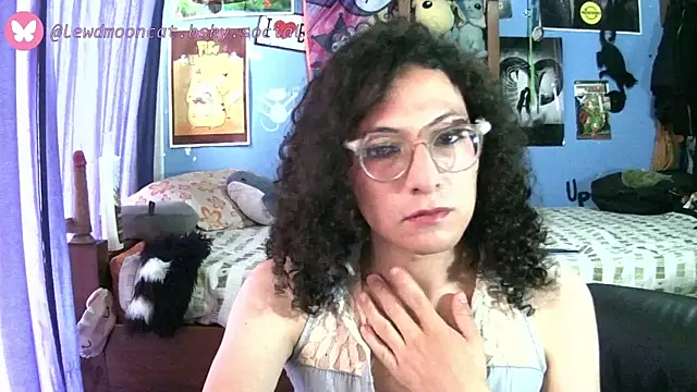 lewd mooncat online show from May 2026 09:10:02 PM
