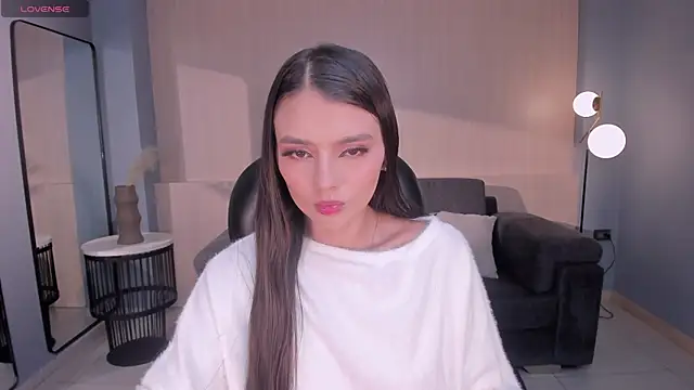 Snapshot of JulietteMoreau chatting on April 2026 08:07:02 PM JulietteMoreau online show from April 2026 08:07:02 PM