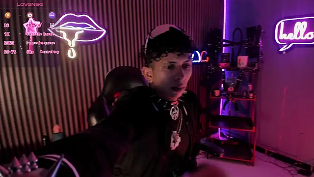 Maximoking26 online show from April 2026 03:45:01 AM