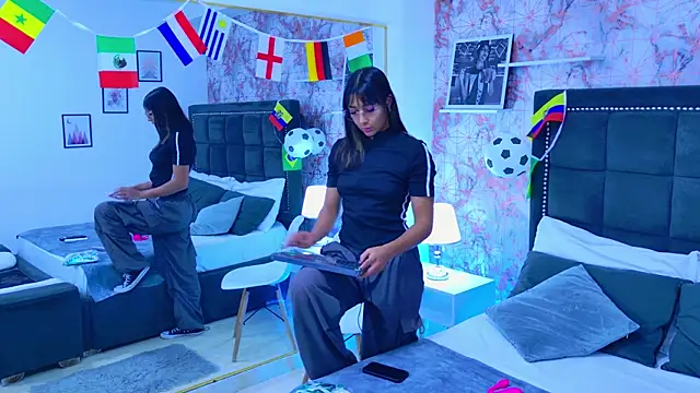 Raven Gloomy online show from July 2026 12:21:02 PM