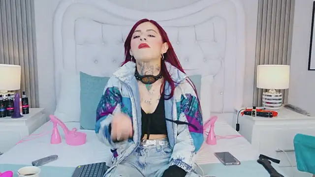 Snapshot of AntonellaEscudero chatting on March 2026 07:52:02 PM AntonellaEscudero online show from March 2026 07:52:02 PM