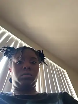 Snapshot of ShortcakeMochaa chatting on February 2026 07:09:01 PM ShortcakeMochaa online show from February 2026 07:09:01 PM