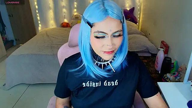 maliciaXpoison online show from April 2026 05:22:01 AM