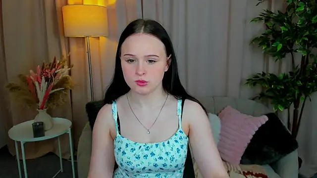 Snapshot of moonei chatting on February 2026 03:10:01 PM moonei online show from February 2026 03:10:01 PM