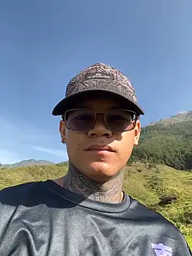 Snapshot of Maxtor_ chatting on March 2026 01:35:02 PM Maxtor online show from March 2026 01:35:02 PM