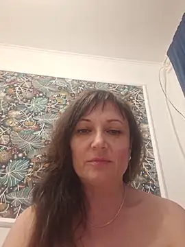 SaraGina online show from April 2026 09:01:02 PM