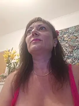 Snapshot of SaraGina chatting on May 2026 07:55:02 PM SaraGina online show from May 2026 07:55:02 PM