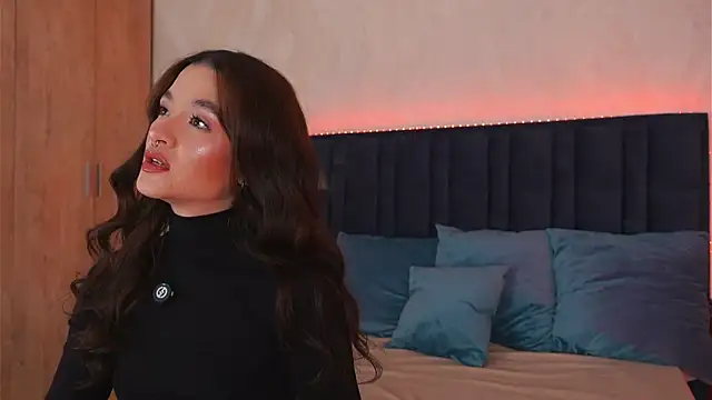 LucyDeLuca online show from April 2026 05:14:01 AM