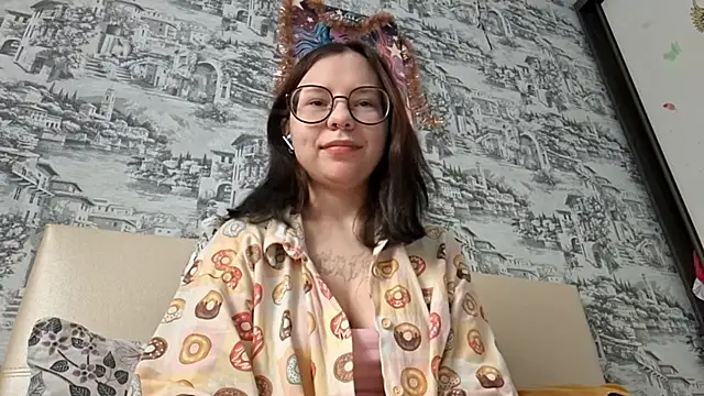 AwryNeon online show from February 2026 06:11:01 AM