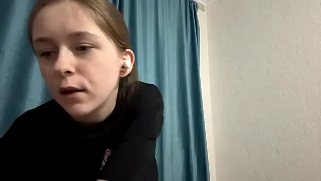 Snapshot of StaticBliss chatting on March 2026 06:14:01 PM StaticBliss online show from March 2026 06:14:01 PM