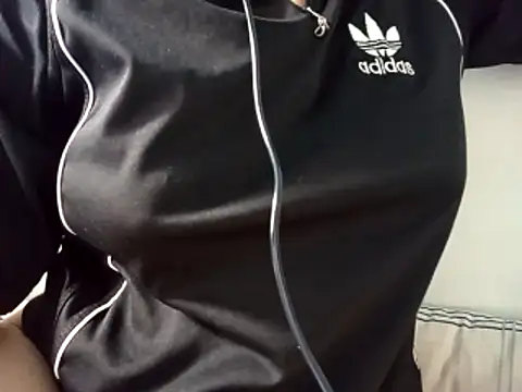 taigaakko online show from April 2026 02:01:02 PM