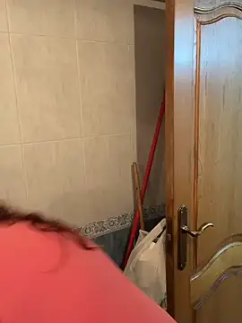 Sandragll online show from April 2026 11:28:01 PM