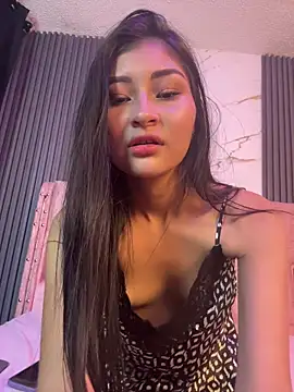 Snapshot of Aylin_fire chatting on February 2026 06:52:01 PM Aylin fire online show from February 2026 06:52:01 PM