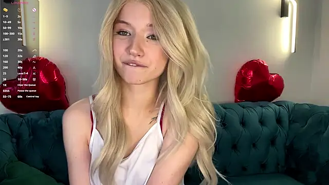Snapshot of PrincessSwelgart chatting on May 2026 03:17:01 PM PrincessSwelgart online show from May 2026 03:17:01 PM