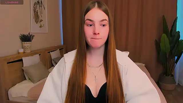 Maddy Wood  online show from February 2026 08:54:01 AM