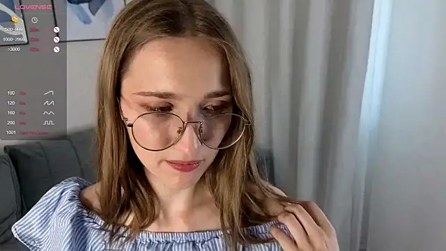 AshleyyJones online show from May 2026 02:13:02 PM