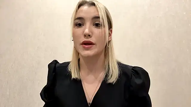 Snapshot of MerryVideo chatting on February 2026 09:02:01 PM MerryVideo online show from February 2026 09:02:01 PM