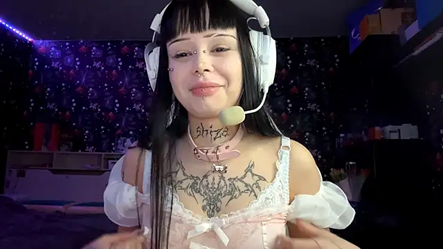 Luna Sohotti online show from March 2026 03:16:01 PM