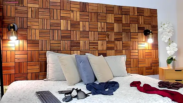 aleessiia online show from March 2026 01:33:02 PM