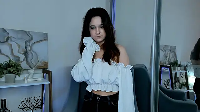 Snapshot of GrayceVavra chatting on March 2026 01:06:01 PM GrayceVavra online show from March 2026 01:06:01 PM