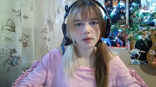 MilaTyan online show from July 2026 04:20:01 PM