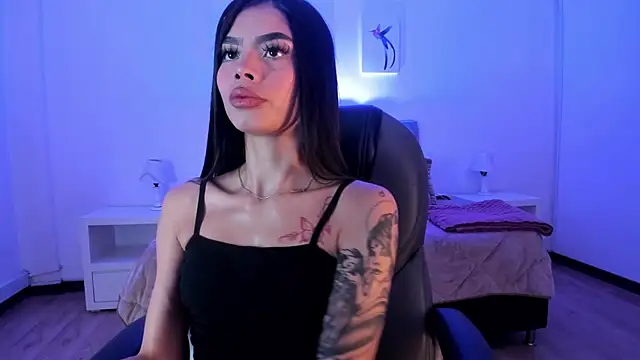 Snapshot of GuggaHell chatting on February 2026 12:47:02 PM GuggaHell online show from February 2026 12:47:02 PM