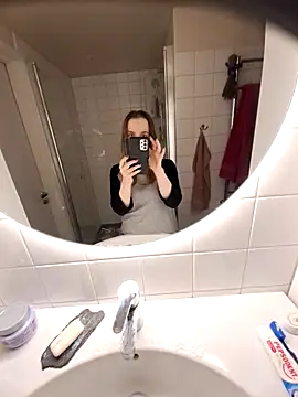 innojuica online show from March 2026 11:22:01 PM