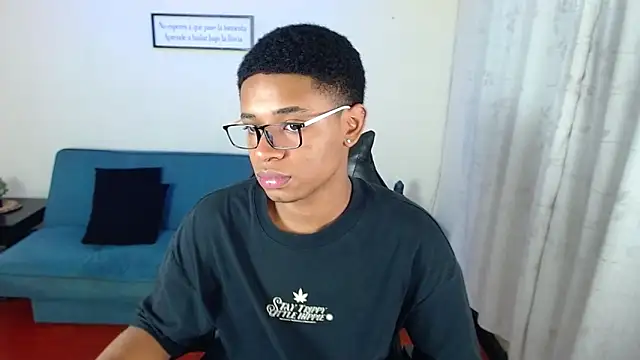 liiam3 online show from March 2026 09:01:02 PM