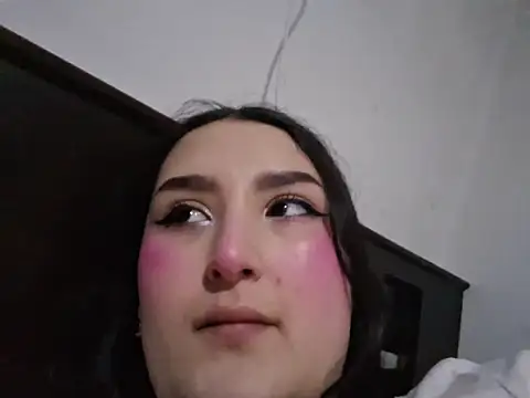 zoe moon   online show from June 2026 12:07:02 PM