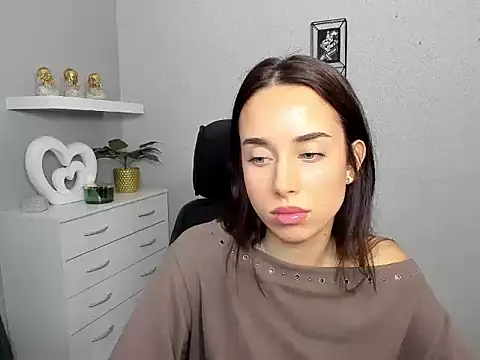 AdeleSolo online show from February 2026 01:29:01 PM