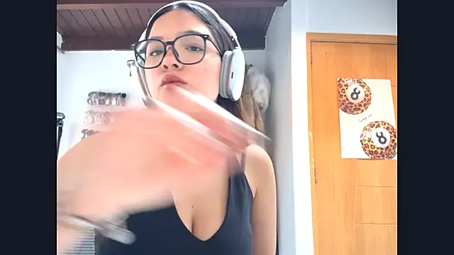 Snapshot of Katya_28 chatting on March 2026 02:23:02 PM Katya 28 online show from March 2026 02:23:02 PM