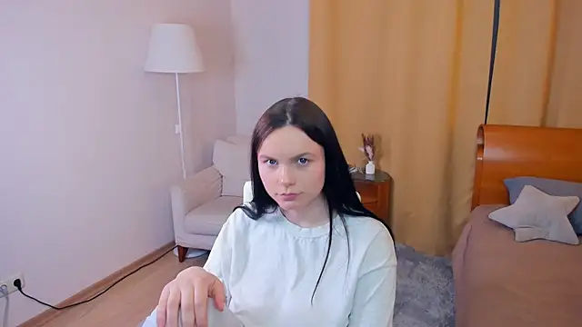 LeilaErcolani online show from February 2026 06:51:02 PM