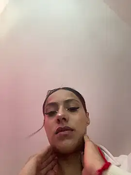 Emily-Fire online show from April 2026 04:32:02 PM