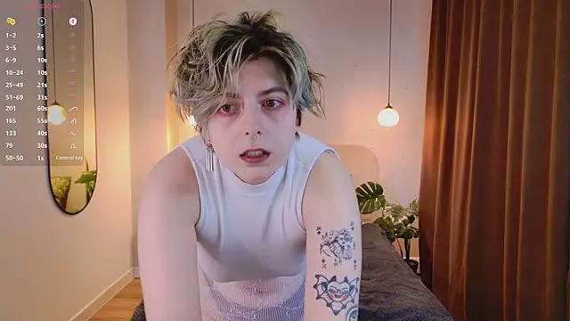 Snapshot of SpiderrArti chatting on February 2026 06:20:02 AM SpiderrArti online show from February 2026 06:20:02 AM