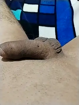 Snapshot of estebanxxxxxx chatting on March 2026 05:04:01 PM estebanxxxxxx online show from March 2026 05:04:01 PM