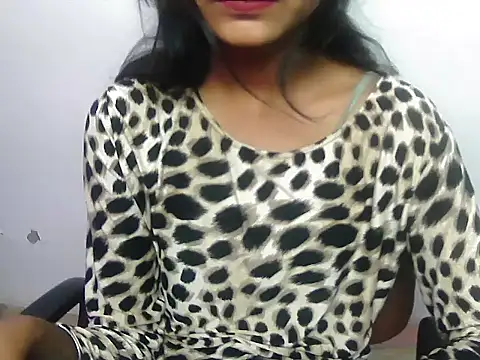 Hotsurbhi online show from April 2026 08:09:02 AM