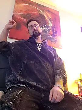 LargeLith online show from April 2026 09:26:01 PM