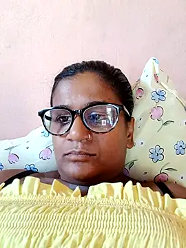 Snapshot of indianstrawberrylips4u chatting on February 2026 09:32:02 AM indianstrawberrylips4u online show from February 2026 09:32:02 AM