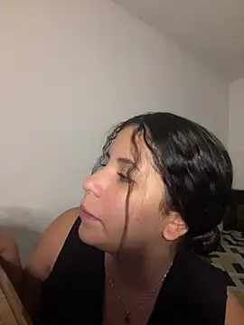 Snapshot of FerLondon55 chatting on February 2026 05:40:02 AM FerLondon55 online show from February 2026 05:40:02 AM