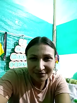 Snapshot of laurens_world chatting on February 2026 01:18:01 PM laurens world online show from February 2026 01:18:01 PM