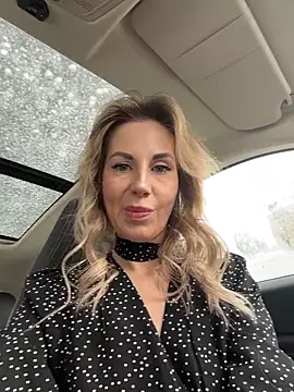 LisaMurr online show from March 2026 09:38:02 AM