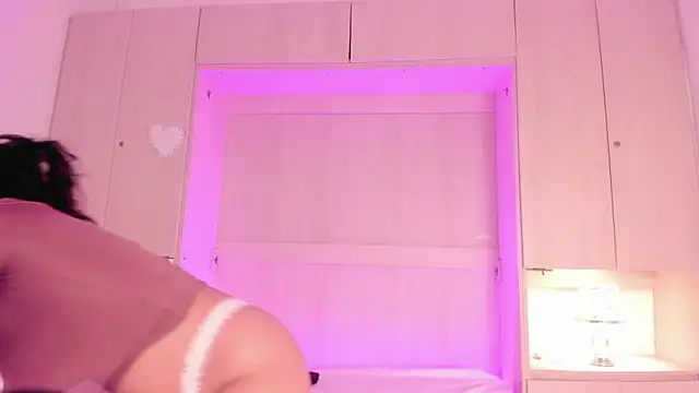 Snapshot of ElaRey_ chatting on March 2026 12:02:02 PM ElaRey online show from March 2026 12:02:02 PM