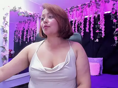 Snapshot of Viooleta_thomson chatting on February 2026 09:27:01 AM Viooleta thomson online show from February 2026 09:27:01 AM