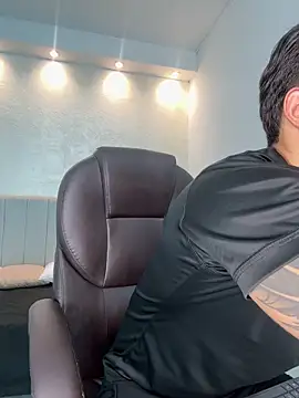 Snapshot of evans_campbell1 chatting on February 2026 11:39:01 PM evans campbell1 online show from February 2026 11:39:01 PM