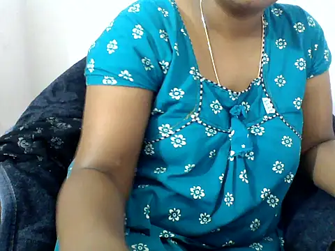 Snapshot of Angel_honeybear_143 chatting on February 2026 07:28:02 AM Angel honeybear 143 online show from February 2026 07:28:02 AM