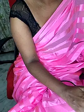 Snapshot of Angel_honeybear_143 chatting on July 2026 09:39:02 PM Angel honeybear 143 online show from July 2026 09:39:02 PM